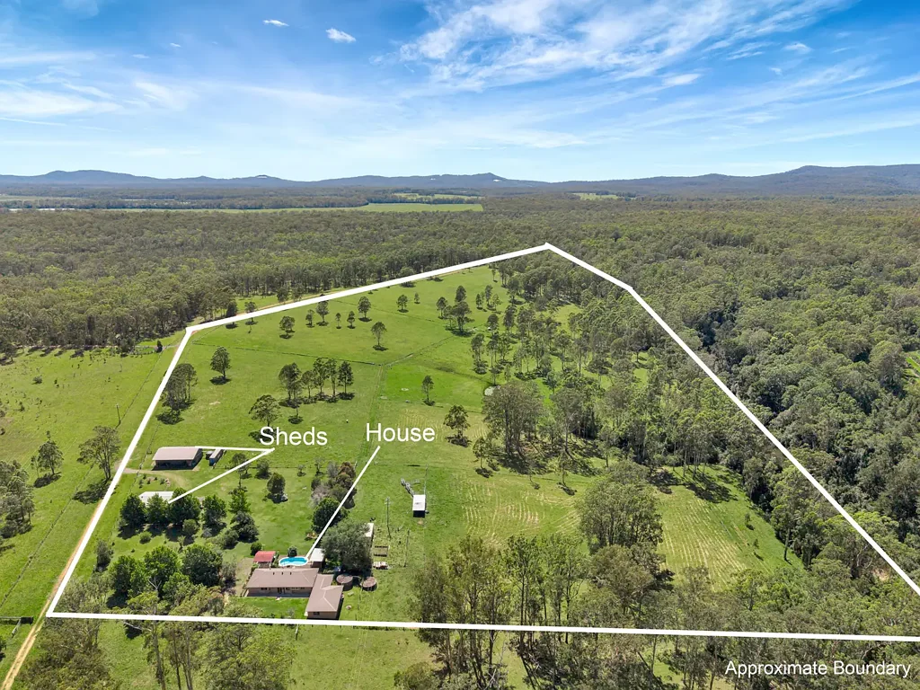 Kungala 4chambre Stunning Lifestyle Property on the Orara River - House, Cottage, Sheds & Income Streams