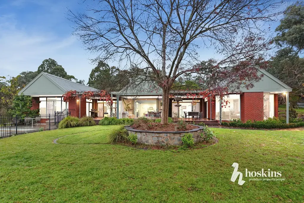 Wonga Park 5ห้องนอน Highgrove Hill - Where 10 acres and 5 bedrooms combine to deliver the Ultimate Lifestyle Package