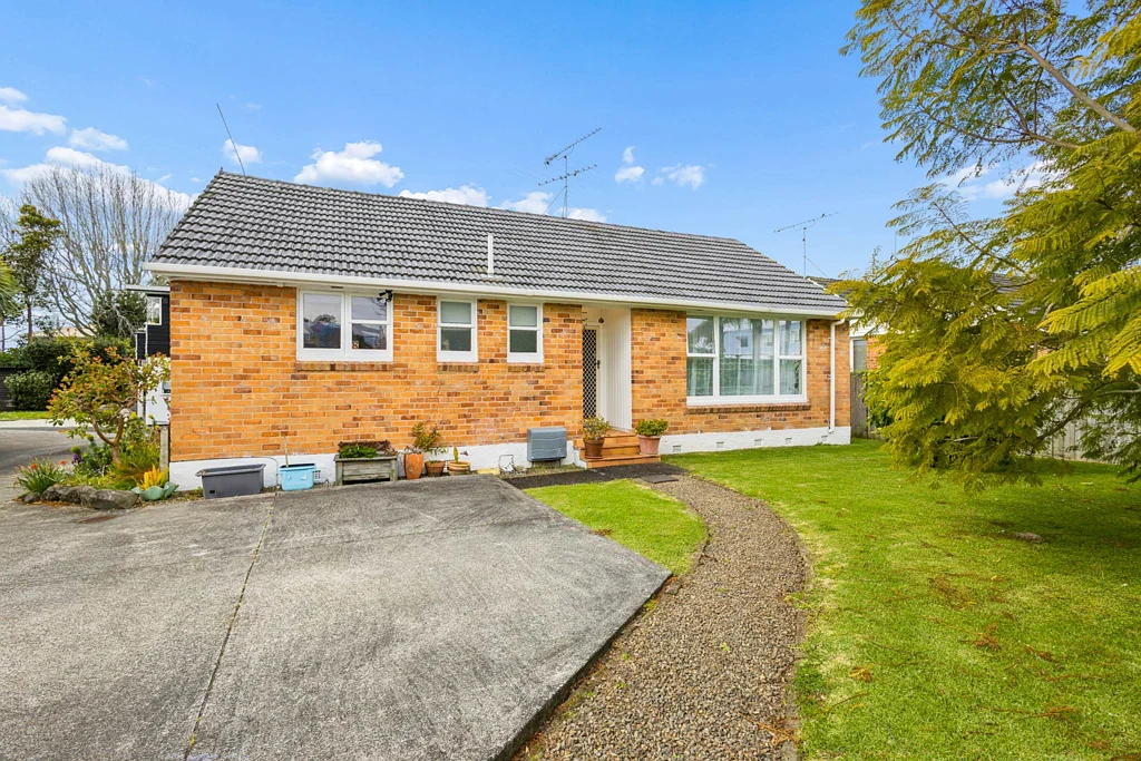 Point England 3બેડરૂમ BRILLIANT STARTER HOME WITH POTENTIAL