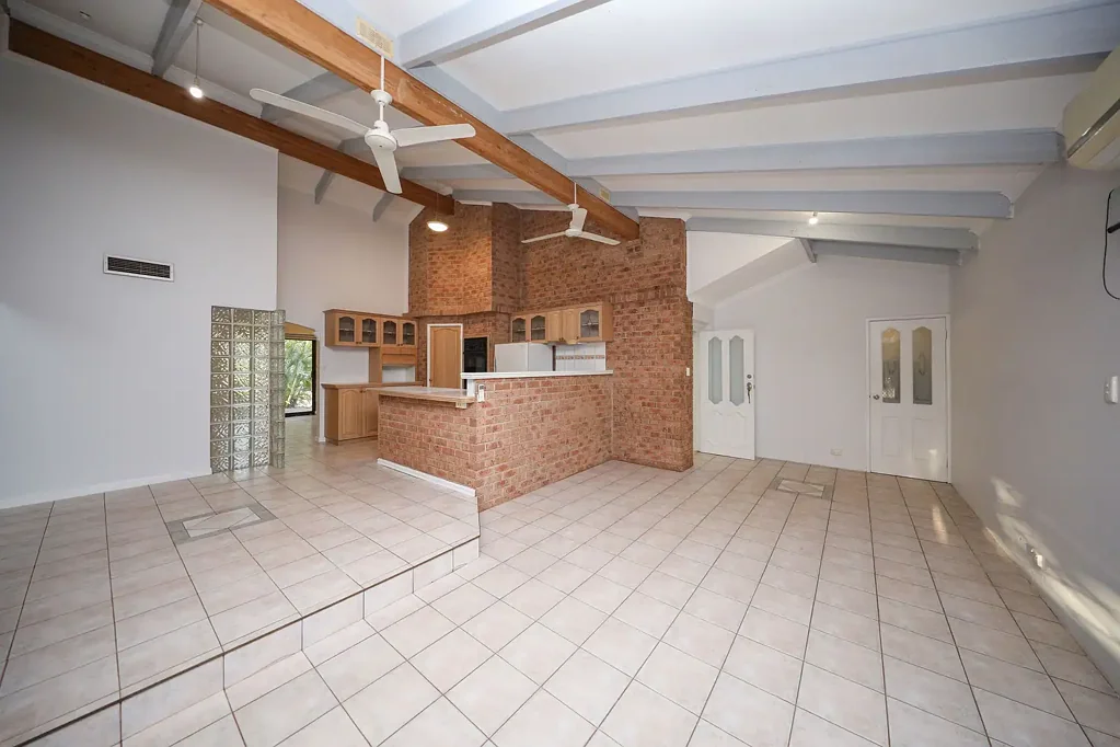 10 Stuart Crescent, Dampier, WA 6713