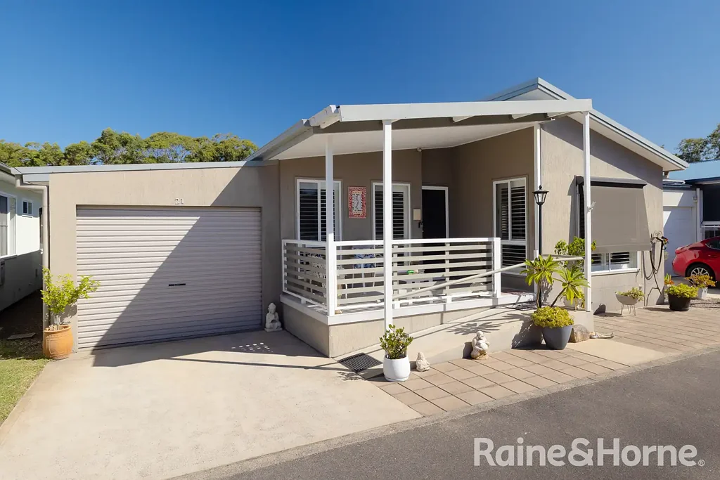 Anna Bay 3房  Coastal Luxury Meets Low-Maintenance 50's Living