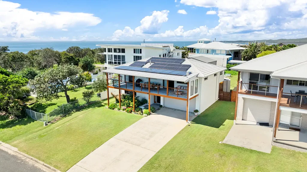 Minnie Water 4침실 OCEAN OUTLOOK. RENOVATED. RARE.