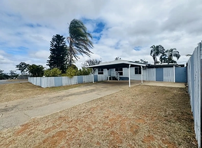 Moranbah 3房  CONVENIENT LOCATION, SPACIOUS LIVING & GREAT OUTDOOR ENTERTAINING