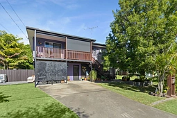 15 Cindy Street, Marsden