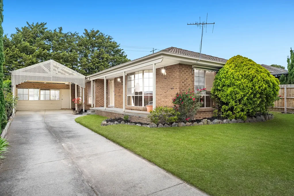 17 Armistan Crescent, Chelsea Heights, VIC 3196