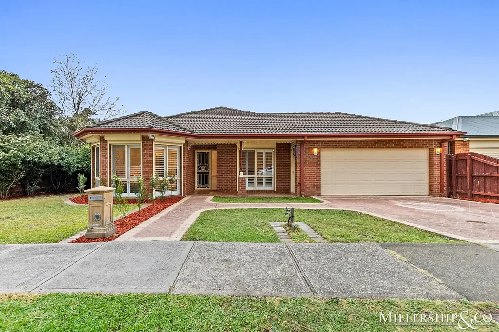 92 Trinity Way, South Morang, VIC 3752