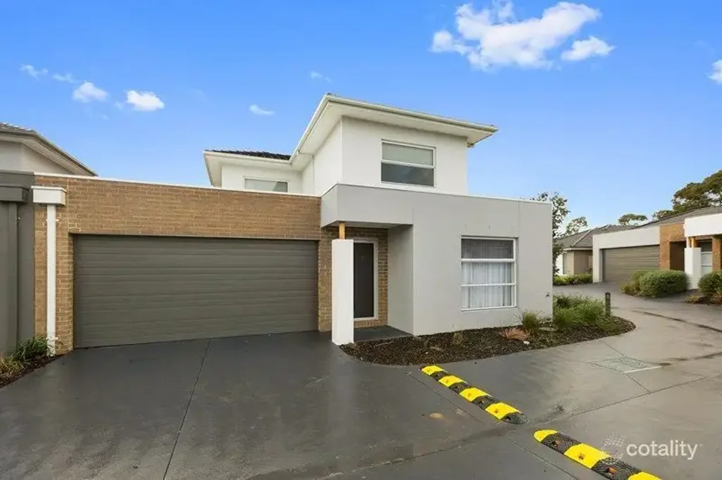 Family Townhouse with Class and Style