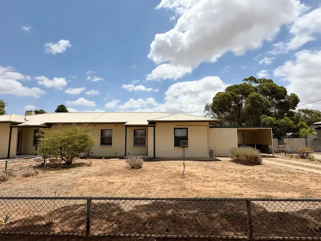 18 Gadd Ave, Crystal Brook, SA 5523