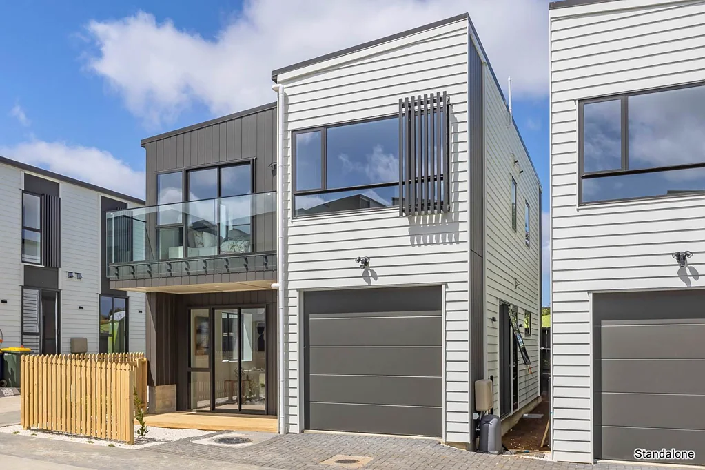 28B Dellwood Avenue, Henderson, Waitakere City, Auckland