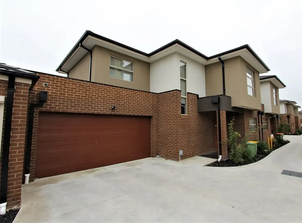 Springvale South 3ਬੈੱਡਰੂਮ Great Location