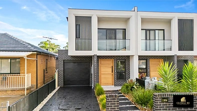 Canley Heights 5房 5卧宽敞套房 现代厨房石台面 静街家庭优选 靠CBD餐饮 学区公园近便 Modern Duplex Living in the Heart of Canley Heights