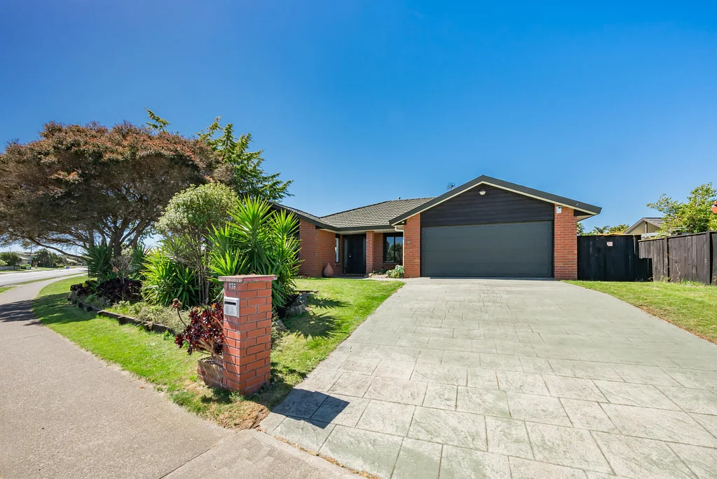 Paraparaumu Beach 3ਬੈੱਡਰੂਮ Refreshed and Ready for Action!