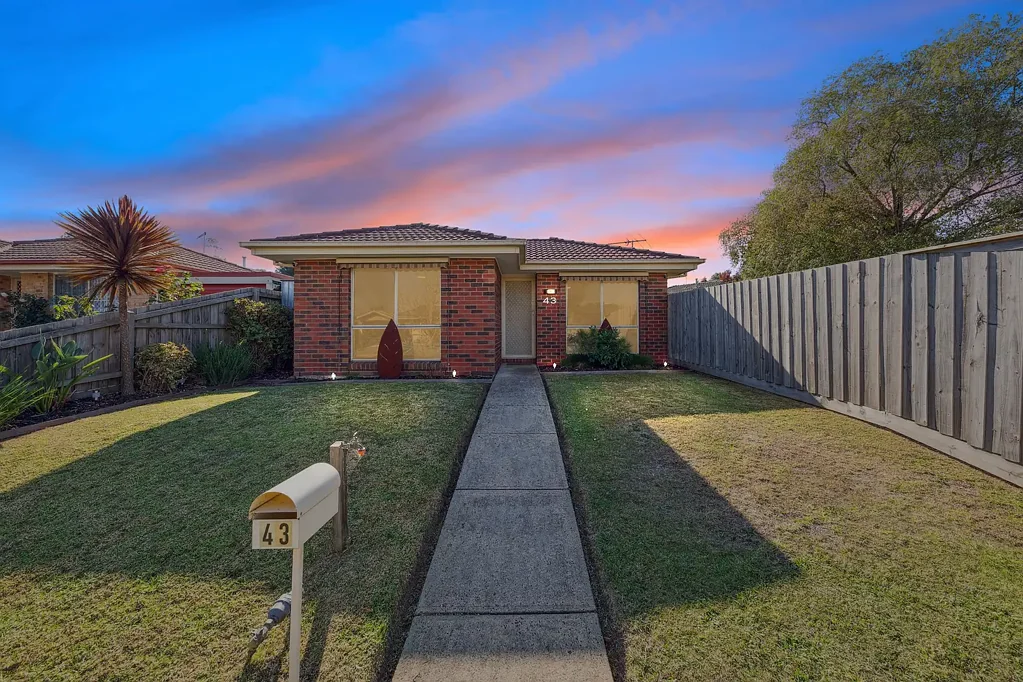 43 Maria Crescent, Pakenham, VIC 3810