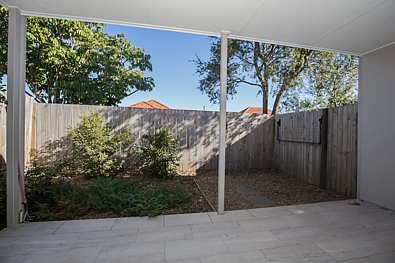 4/65 Lyon Street, Moorooka, QLD 4105, 3房, 2浴, 整租城市屋