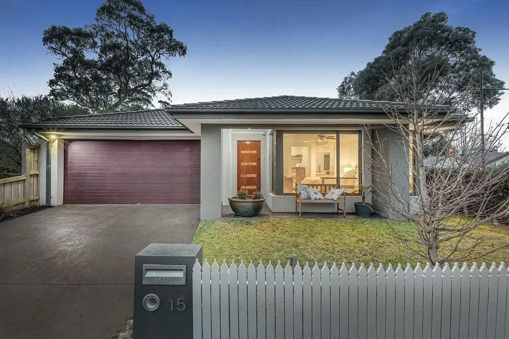 15 Travertine Crescent, Doreen, VIC 3754