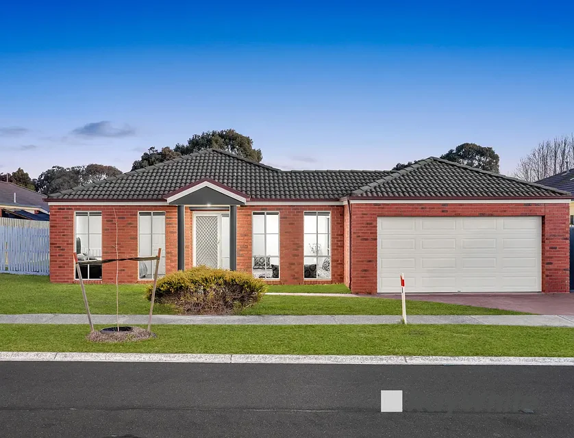 11 Lochgreen View, Cranbourne, VIC 3977, 4 ਕਮਰੇ, 2 ਬਾਥਰੂਮ, House