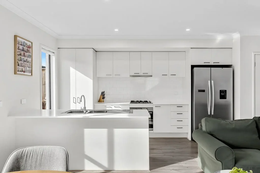Mount Duneed 3 Slaapkamer Contemporary Living with Parkland Views