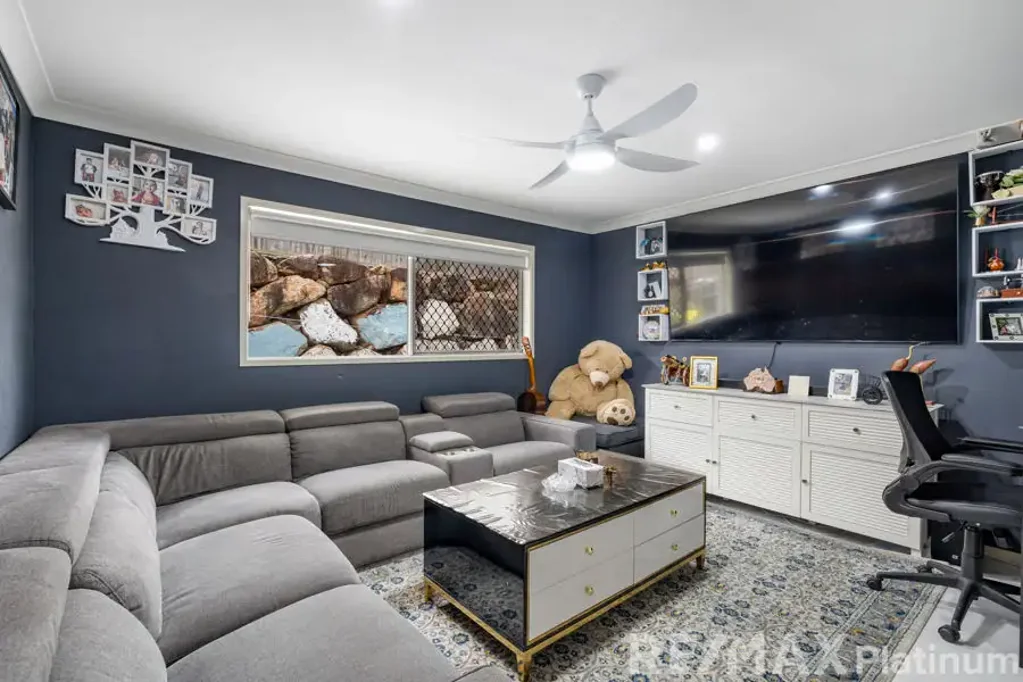 Modern Comfort, Smart Living & 13 KW Solar System!