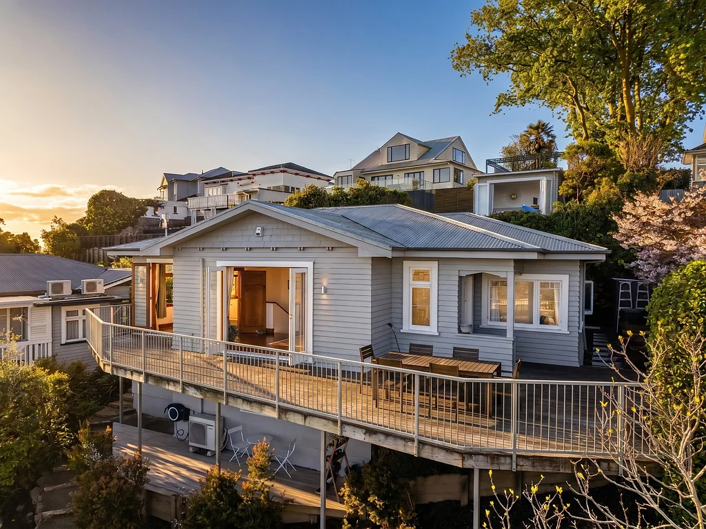 Bluff Hill 4 Bedroom Views From Every Level
