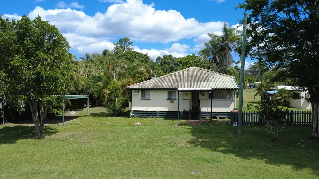 31-33 Wadeleigh Street, Bororen, QLD 4678