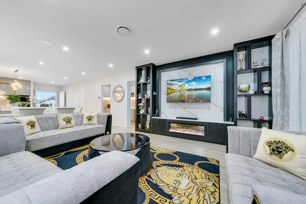 Flat Bush 7Zimmer Rare Multi-Level Gem with 2 Granny Flat Options