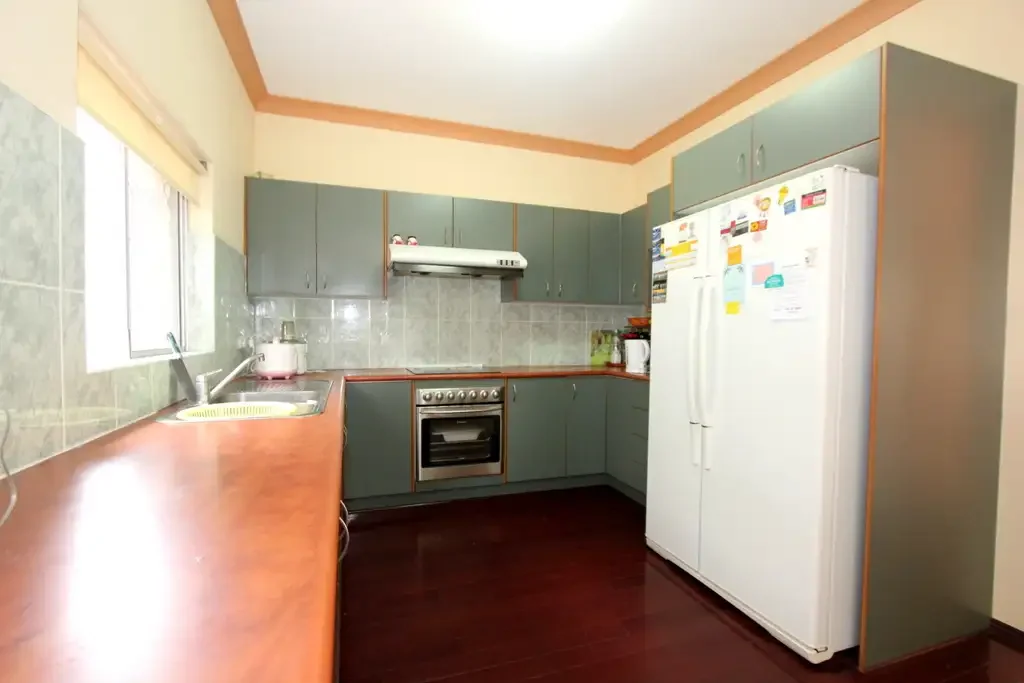 Spacious Split-Level Townhouse