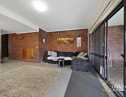 2/214-216 Bloomfield Street, Cleveland, Redland City Region, 2 phòng ngủ, 1 phòng tắm, Townhouse