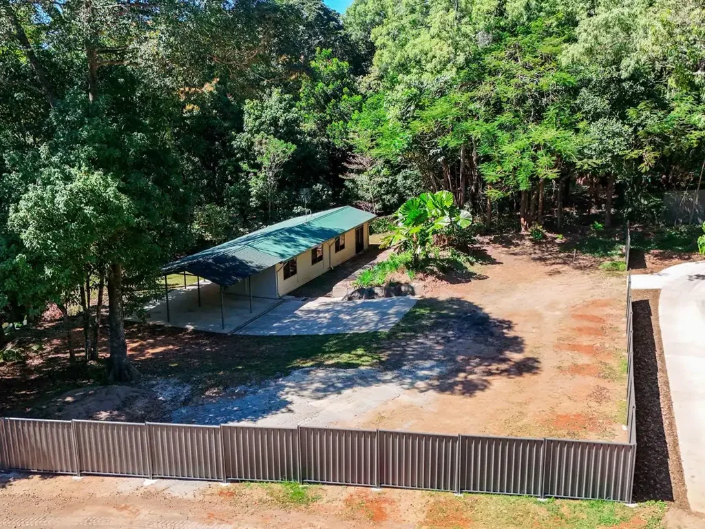 Trinity Beach 1房  Where Coastal Living Meets Rainforest Calm
