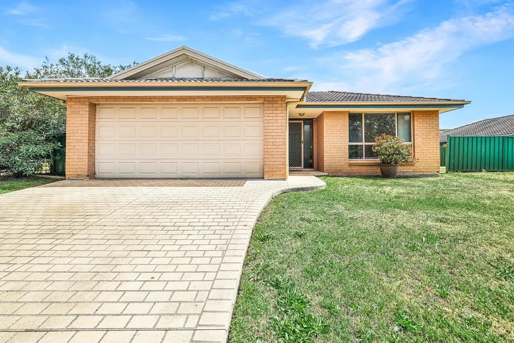 Muswellbrook 4Phòng ngủ Spacious Family Living With Reserve Outlook