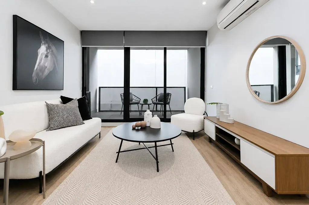 Room to Live, Work & Unwind in the Heart of St Kilda!