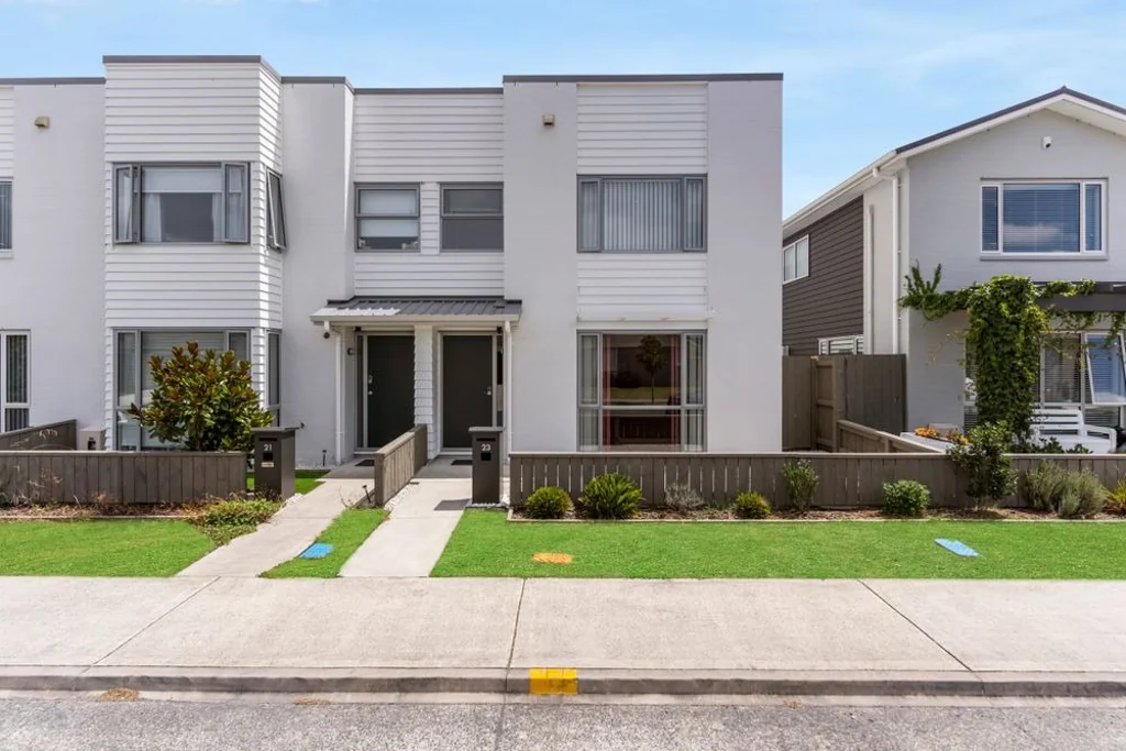 23 Aviation Street, Takanini - 3 bedrooms 2.5 bathrooms