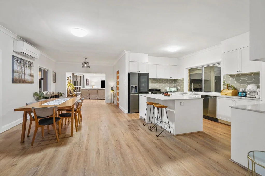 Keperra 4Habitaciones Elevated Privacy, Panoramic Views & Bushland Serenity