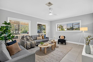 लिविंग रूम - 4 IMBROGNO CT, ANGLE VALE SA 5117