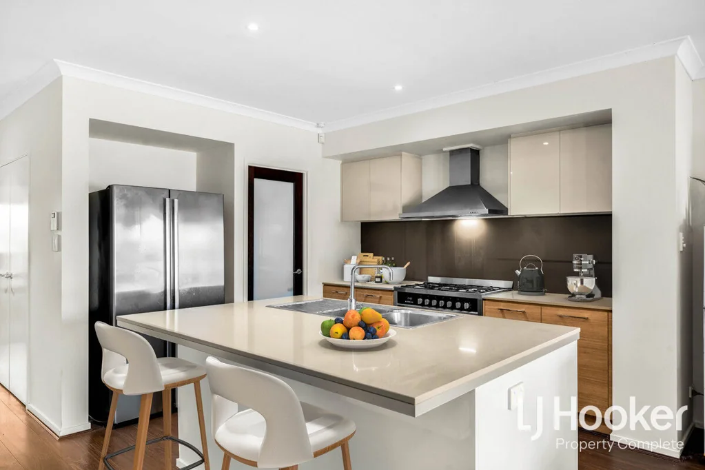 11 Hantlemann Lane, Yarrabilba, QLD 4207
