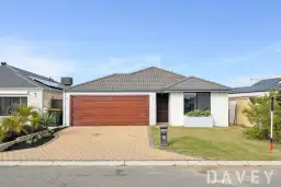 4 Mansfield Avenue, Butler