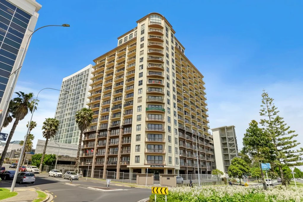 Manukau 1 Bedroom Invest or Nest in Manukau