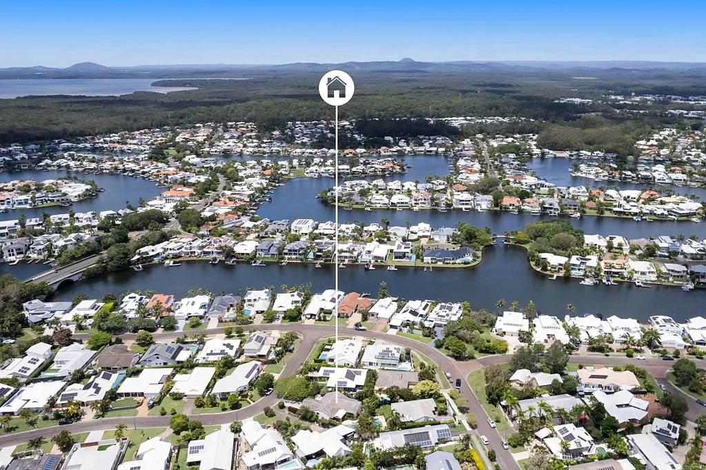 Noosaville 3 Bedroom ENDLESS POSSIBILITIES IN PRESTIGOUS LOCATION - MAKE IT YOURS!