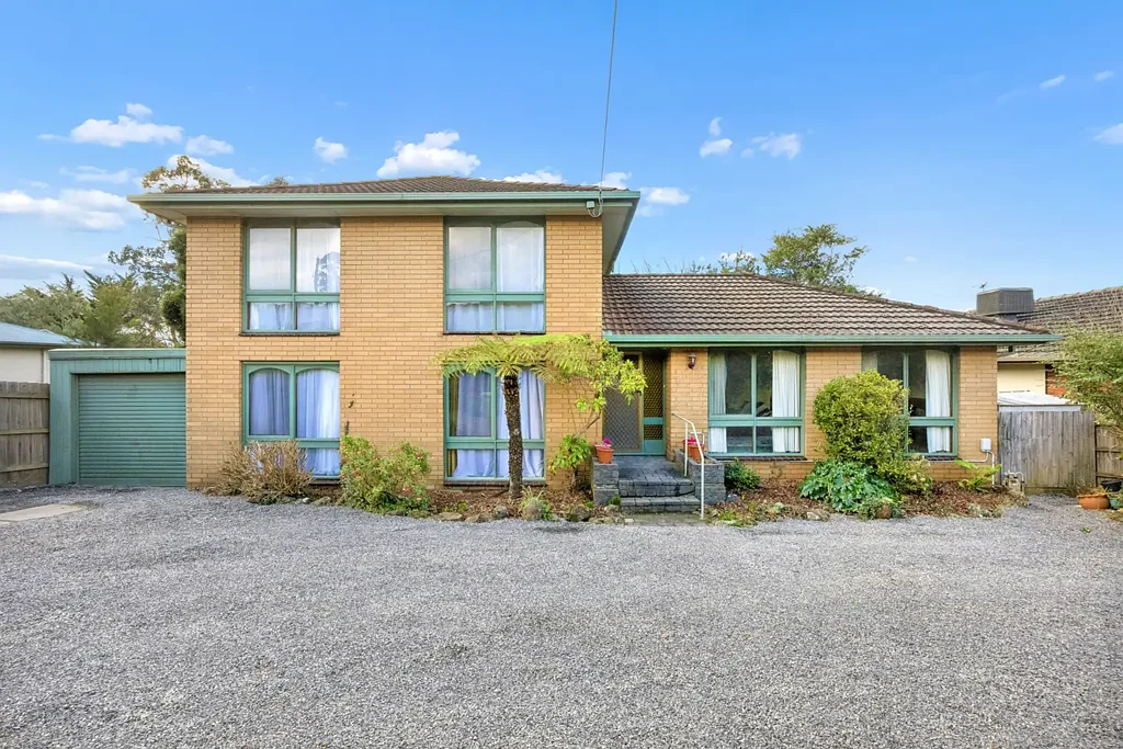 Wandin North 4房 家庭规模，略带复古魅力，潜力无限 Family scale with a little retro charm & plenty of potential