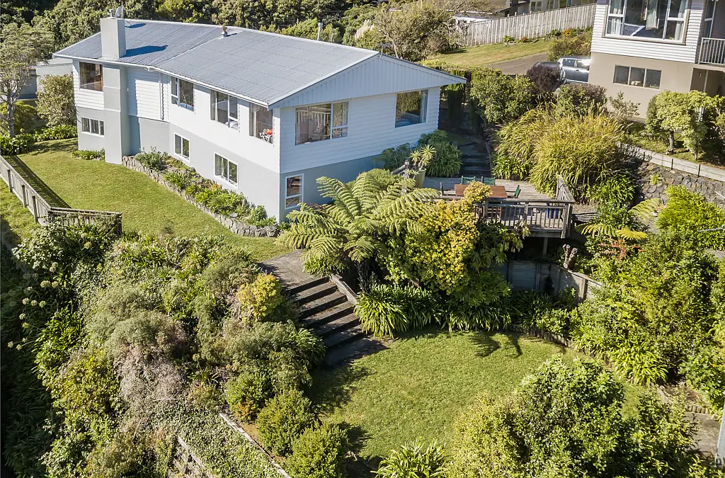 64 Collins Avenue, Tawa, Wellington