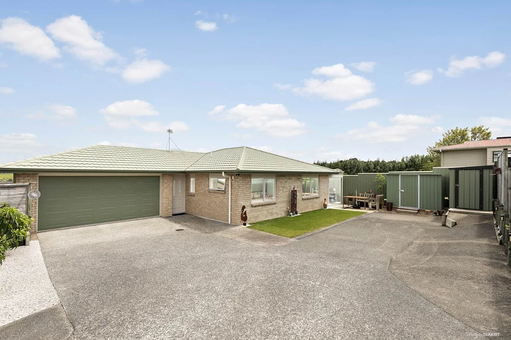 Tuakau 3ਬੈੱਡਰੂਮ Exceptional 3-Bedroom Home with Double Interna...