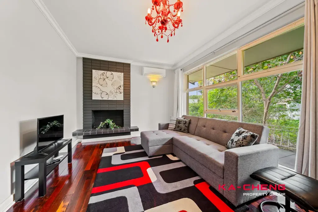9 Lincoln Road, Morley, WA 6062