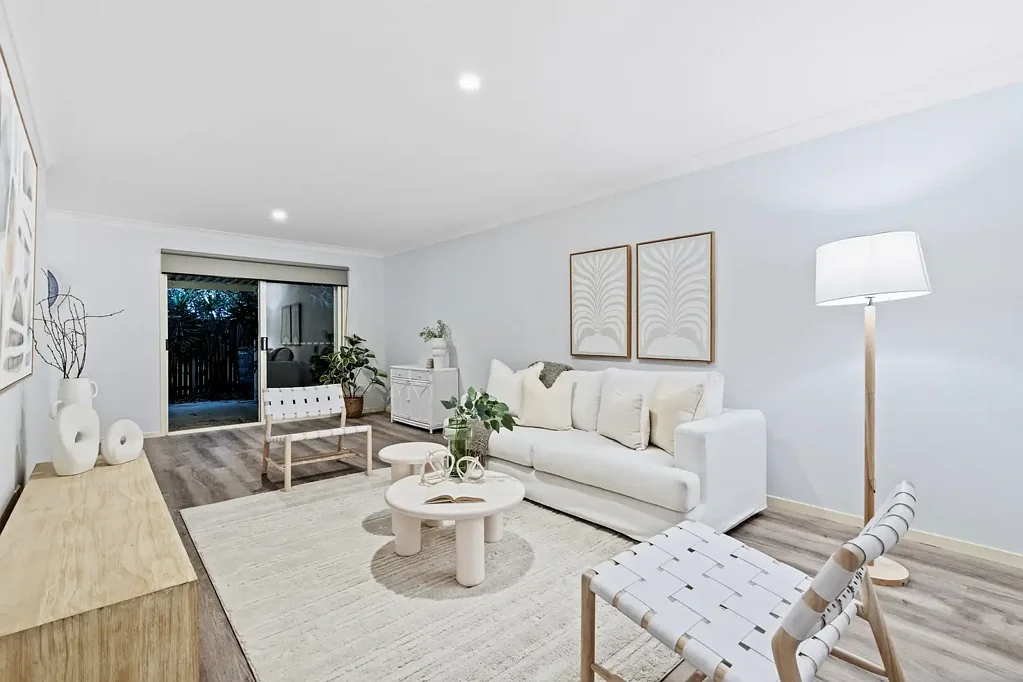Cleveland 3 Bedroom Bayside Bliss - Stylish Townhouse with Stunning Views & Space to Entertain