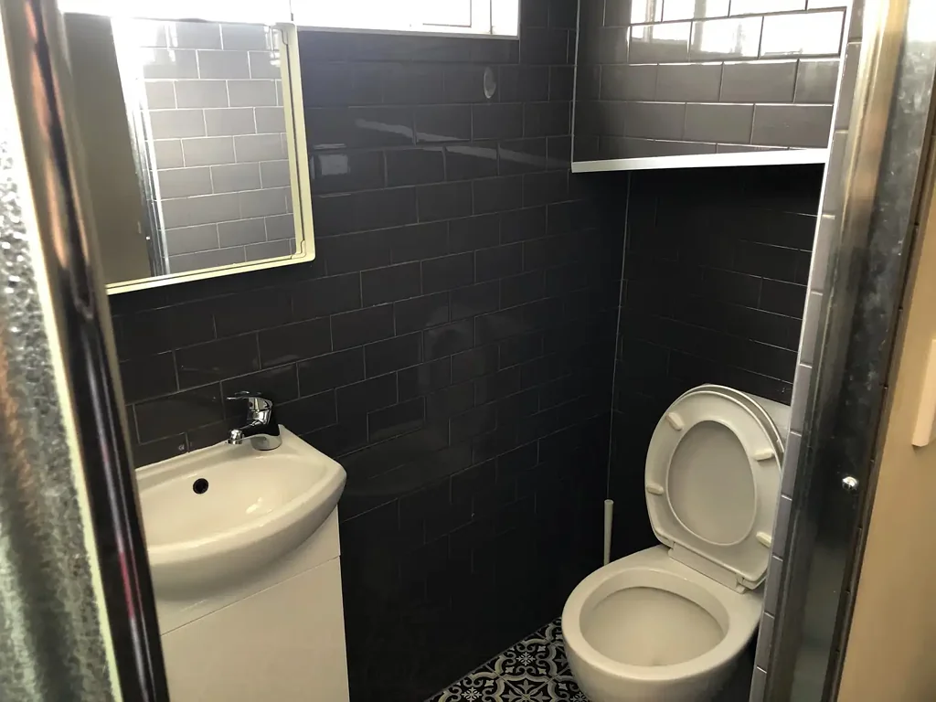 Absolute Premier Location Studio Apartment