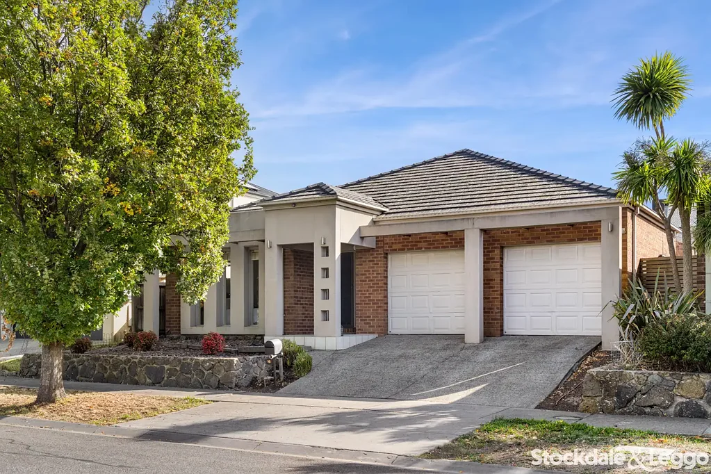 16 Scarborough Terrace, Craigieburn, VIC 3064