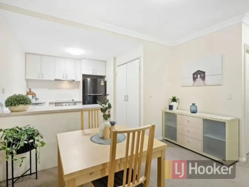 East Perth 2房  Charming East Perth Retreat: Your New Home Awaits!