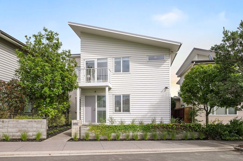 8 Toheroa Street, Hobsonville, Waitakere City, Auckland