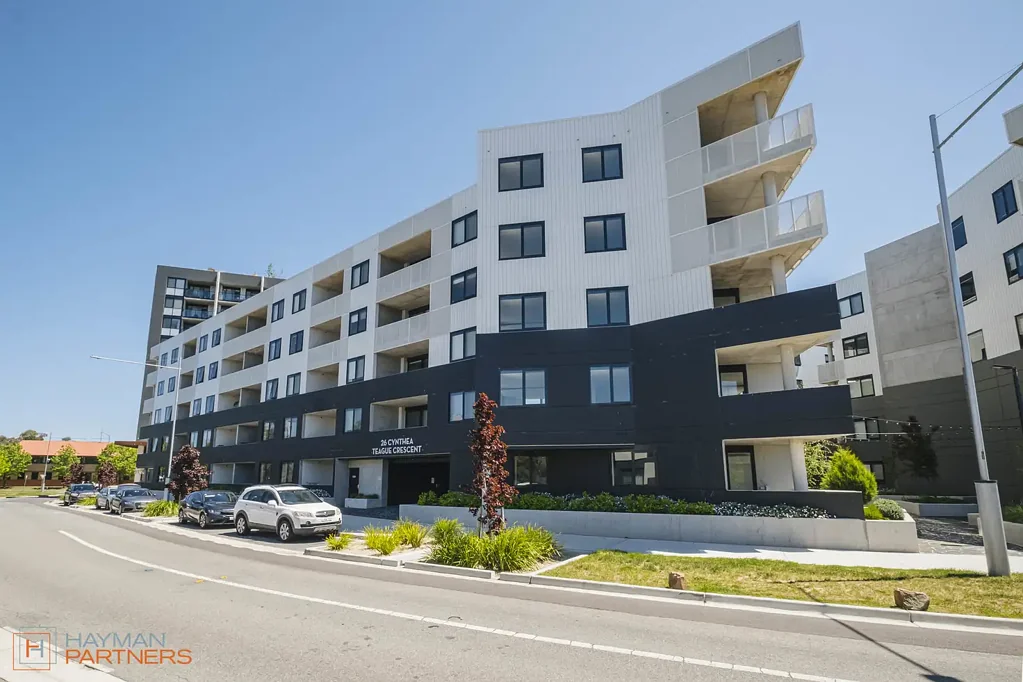 Greenway 2Zimmer Spacious Two-Bedroom Apartment with Stunning Views and Premium Amenities