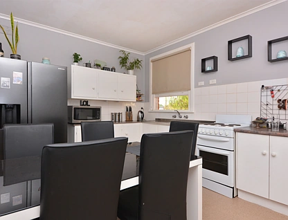 29 - 31 Quirke Avenue, Whyalla Stuart, Outback, 6 રૂમ, 2 બાથરૂમ, Apartment