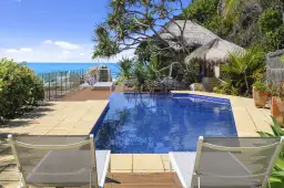 6 Beachfront Close, Sapphire Beach