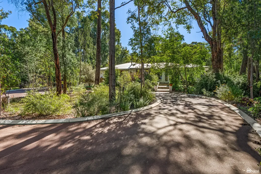 57 School Road, Karragullen, WA 6111